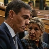 Pedro Sánchez y Yolanda Díaz durante una sesión de control al Gobierno en el Congreso.
