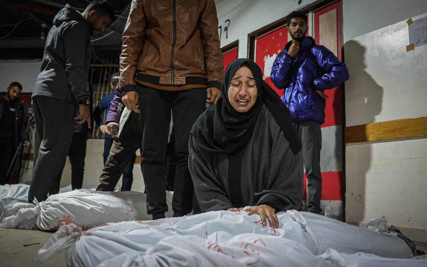 Los palestinos huyen tras una nueva ofensiva en Gaza