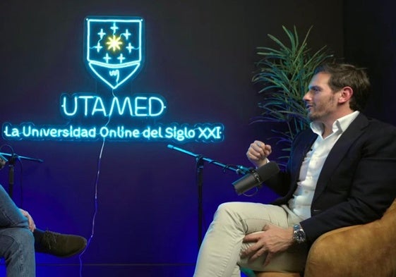 Albert Rivera (derecha), en el podcast de de UTAMED.