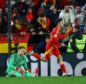 Los penaltis meten a España en otra 'final four'