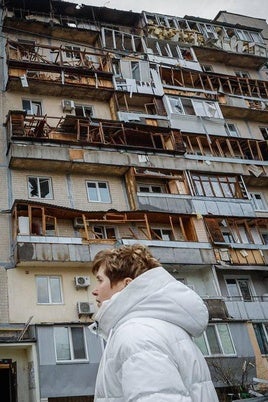 Efecto que ha dejado un dron ruso en el último ataque sobre Kiev.