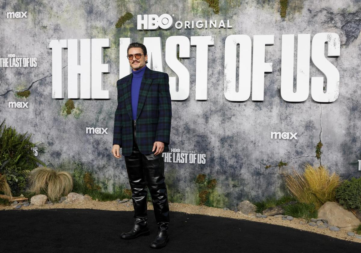 Pedro Pascal reaparece en el estreno de 'The last of us' tras una cita con Jennifer Aniston