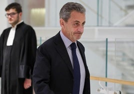 El expresidente francés Nicolas Sarkozy, a su llegada este jueves al juzgado de París.