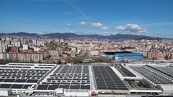 Stellantis monta en Vigo el mayor parque de generación  fotovoltaica sobre cubierta para automoción
