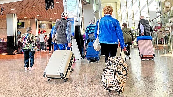 El Gobierno impulsa una tarifa plana de 50 euros en los viajes del Imserso para las pensiones más bajas