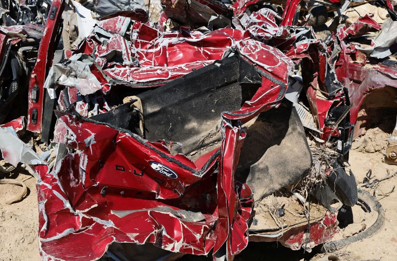 Todos los vehículos se encuentran en un estado de siniestro total.