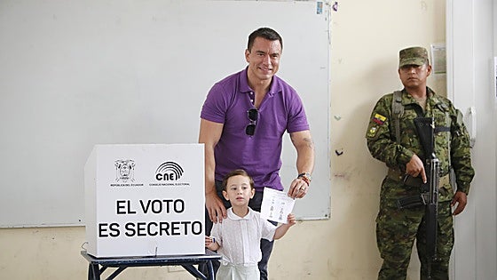 Daniel Noboa, el heredero que cumplió el sueño de su padre de presidir Ecuador