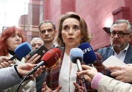 Cuca Gamarra atiende este domingo a los medios en Logroño.