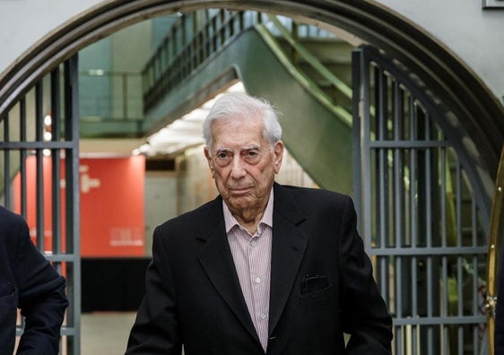 El escritor Mario Vargas Llosa, en un acto en el Instituto Cervantes.