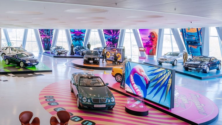 Viaje en el tiempo a la juventud automovilística de los millennials con una puesta en escena extraordinaria