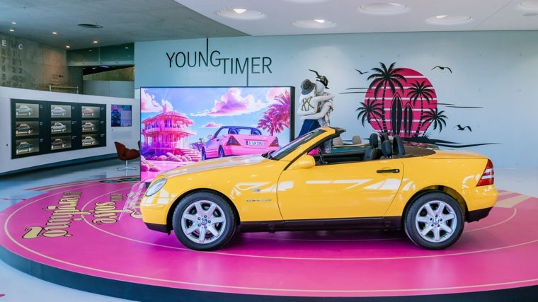 Viaje en el tiempo a la juventud automovilística de los millennials con una puesta en escena extraordinaria