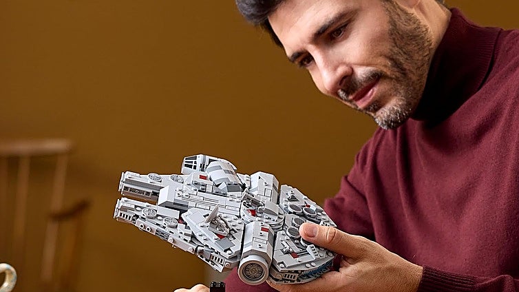 Que la fuerza te acompañe con estos sets de LEGO Star Wars