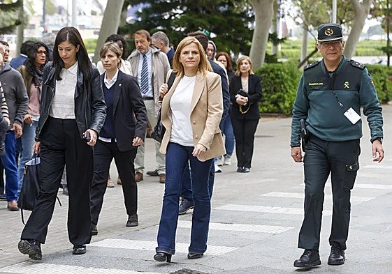 Bernabé, a su llegada a la Ciudad de la Justicia.