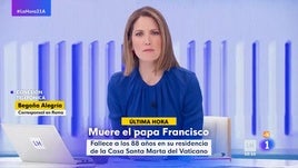 Silvia Intxaurrondo, durante el programa de 'La hora de la 1' en el que se informó de la muerte del Papa