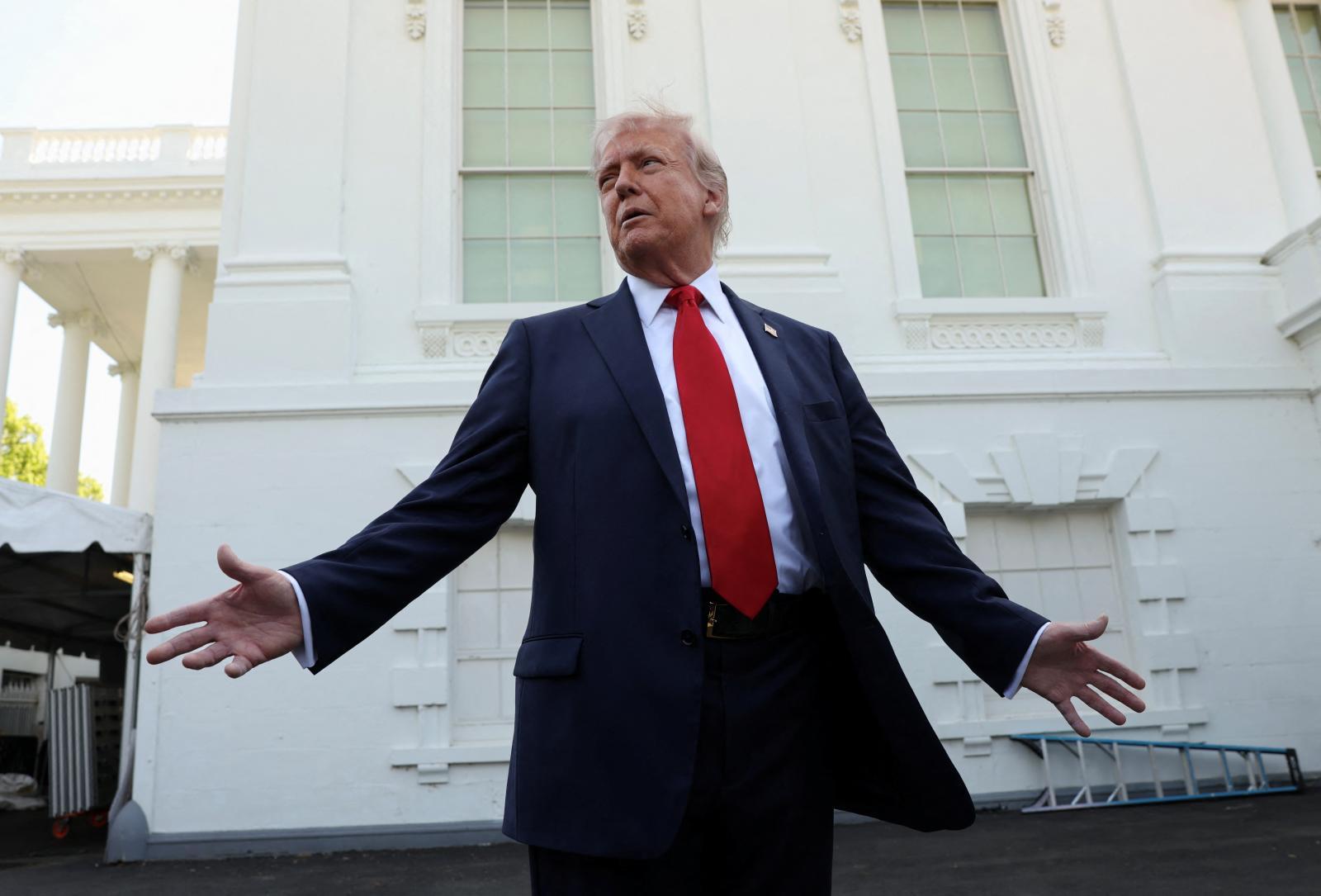 Trump culpa a Zelenski de «perjudicar» el diálogo y «prolongar el campo de exterminio»