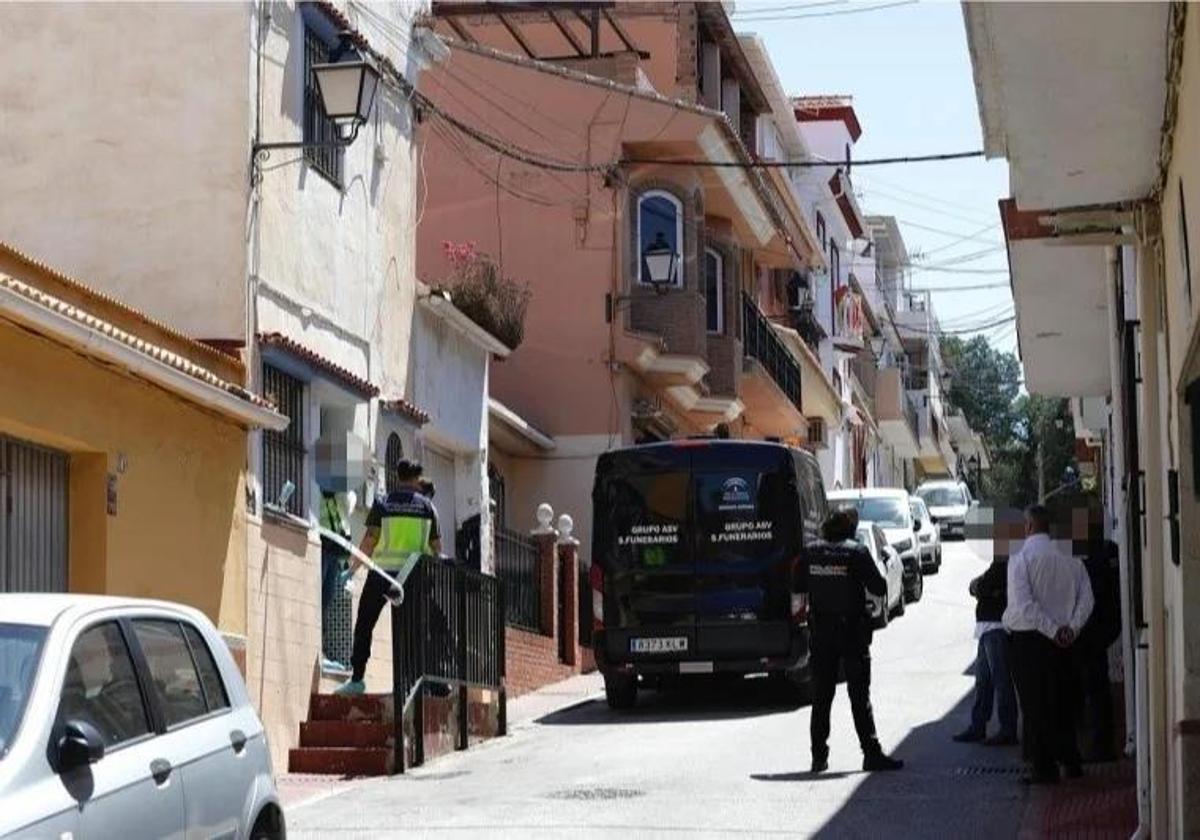 El detenido por decapitar a su madre en Málaga: «Oía voces que me decían que la tenía que matar»