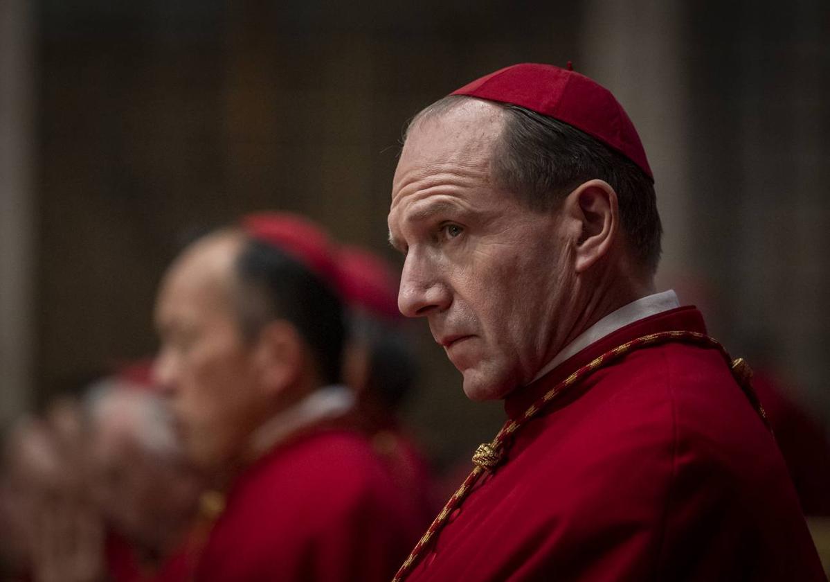Ralph Fiennes en 'Cónclave', estrenada en salas el pasado 20 de diciembre.