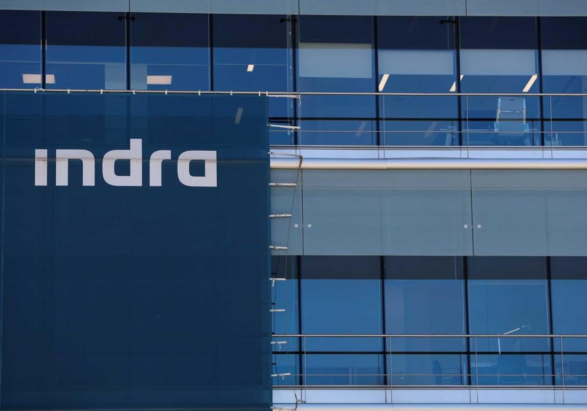 Indra cae casi un 4% en Bolsa tras conocerse que estudia una fusión con Escribano