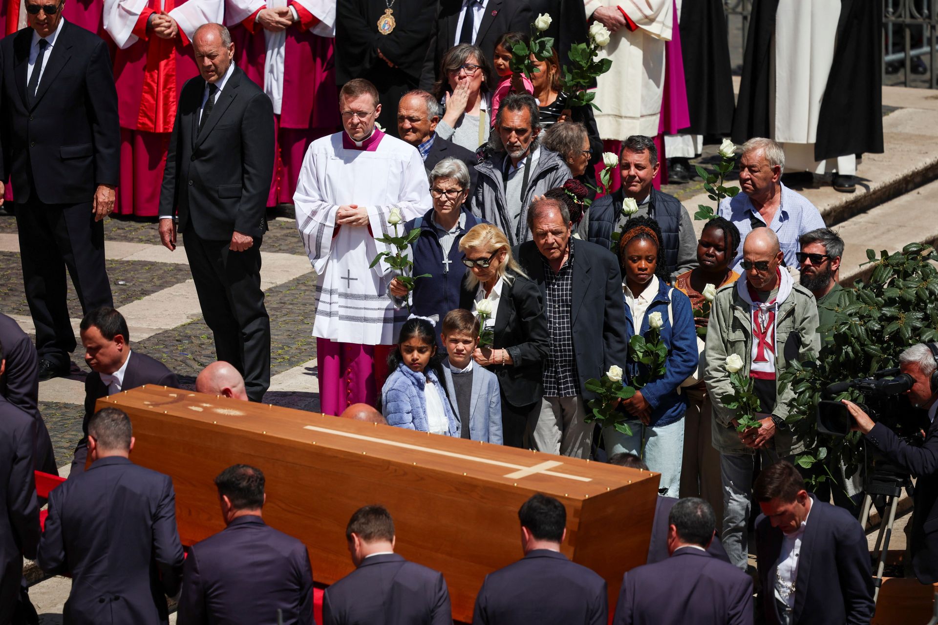 Último adiós al Papa Francisco de los más desfavorecidos
