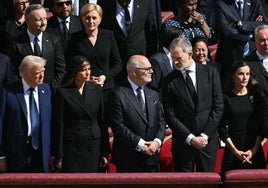 Donald y Melania Trump, muy cerca del rey Felipe IV.