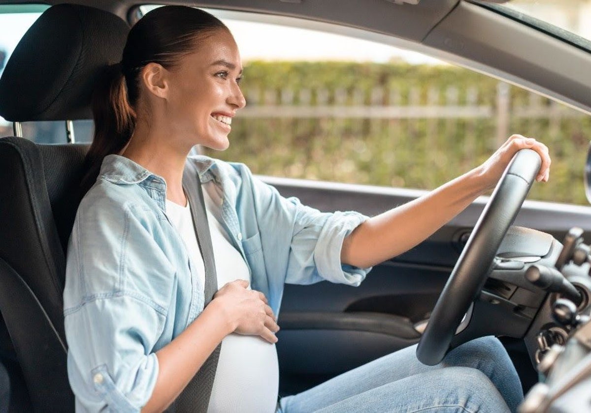 Cosas que debes saber antes de subirte al coche si estás embarazada