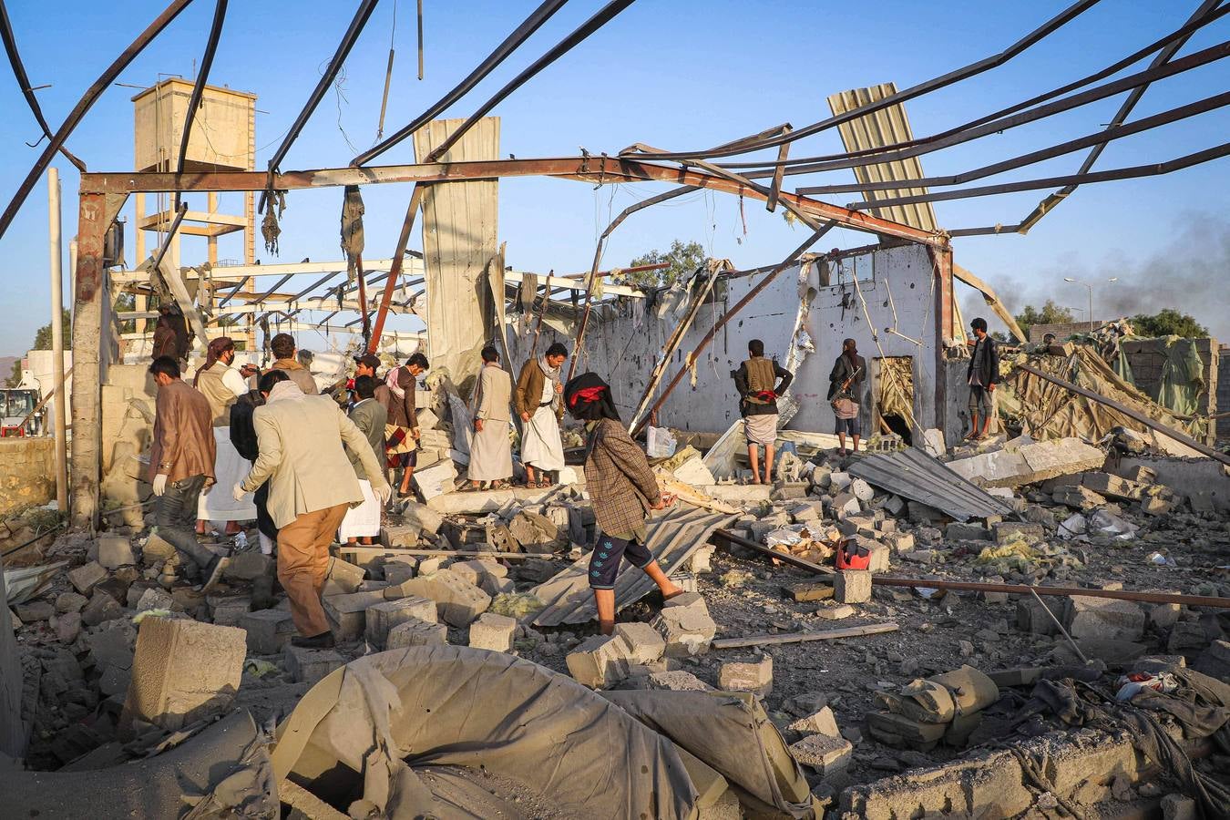 Las imágenes del bombardeo sobre Saada, que han dejado 68 muertos