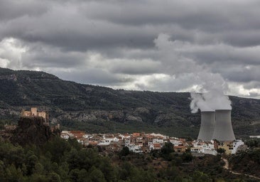 Endesa llama a garantizar el suministro eléctrico con más inversión en redes y el mantenimiento del parque nuclear