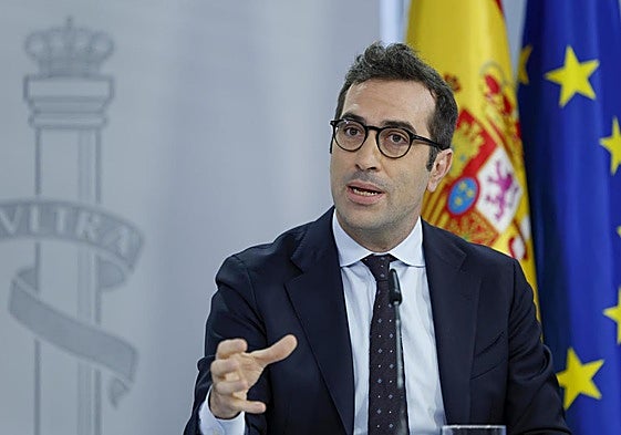El ministro de Economía, Carlos Cuerpo, durante la rueda de prensa.