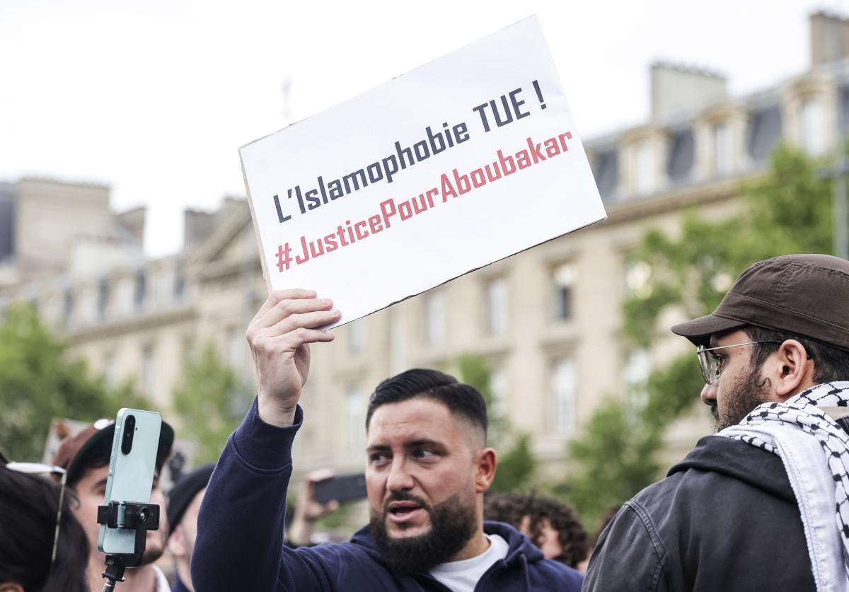 París acogió el fin de semana una manifestación contra los ataques islamófobos.