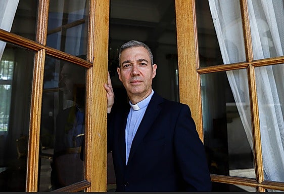 Jordi Bertomeu, el sacerdote español encargador de investigar los casos de pederastia en la Iglesia.