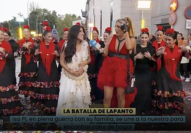 Isa Pantoja, junto a Marta Riesco.