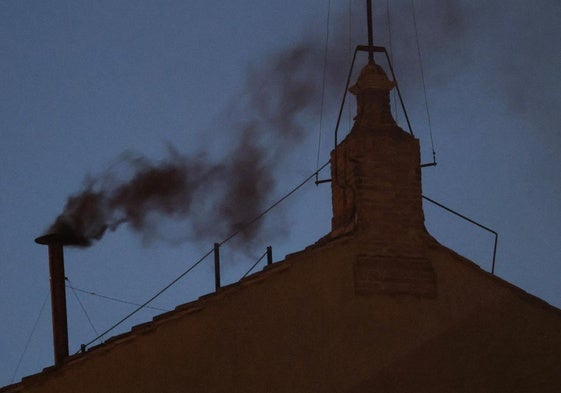 En directo: Fumata negra tras la primera votación del cónclave