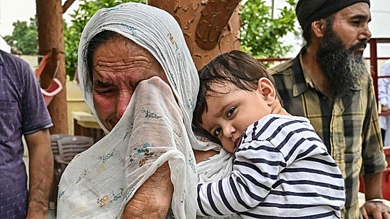 India moviliza a sus reservistas y Pakistán continúa los ataques