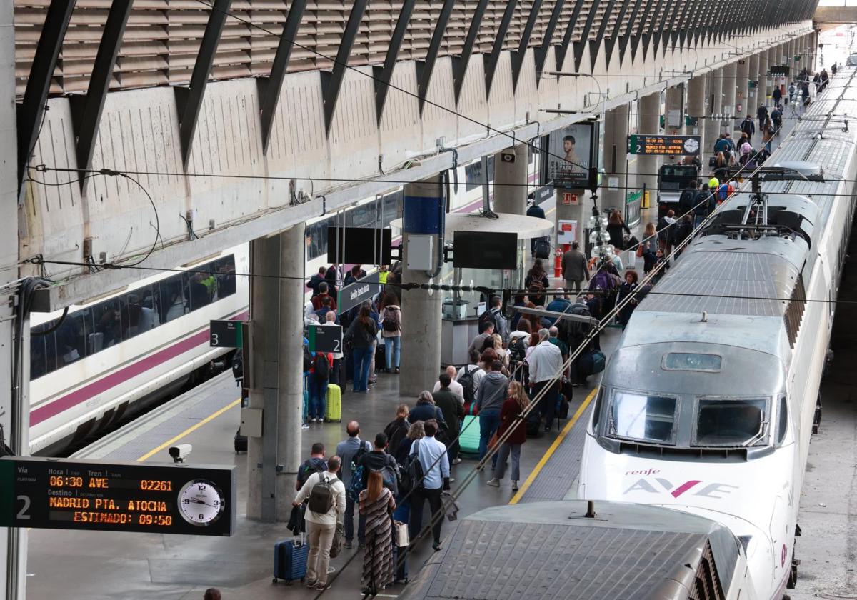 Una nueva incidencia provoca grandes retrasos en la línea de AVE entre Madrid y Andalucía