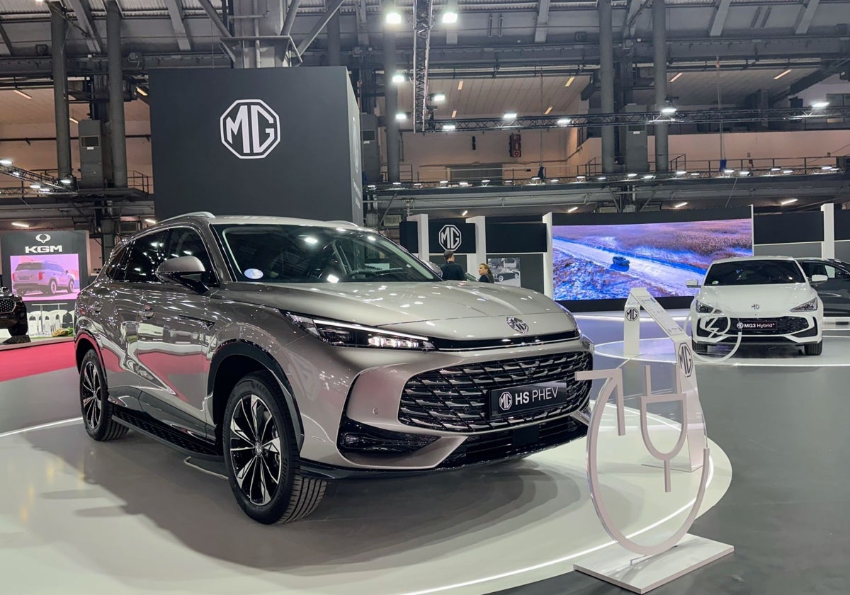 MG HS PHEV: el híbrido enchufable con una autonomía superior a los 100 kilómetros