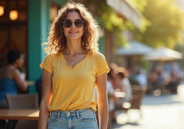 Las camisetas de manga corta para mujer que necesitas para estar cómoda y a la última