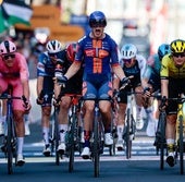 Van Uden se impone al sprint en Lecce