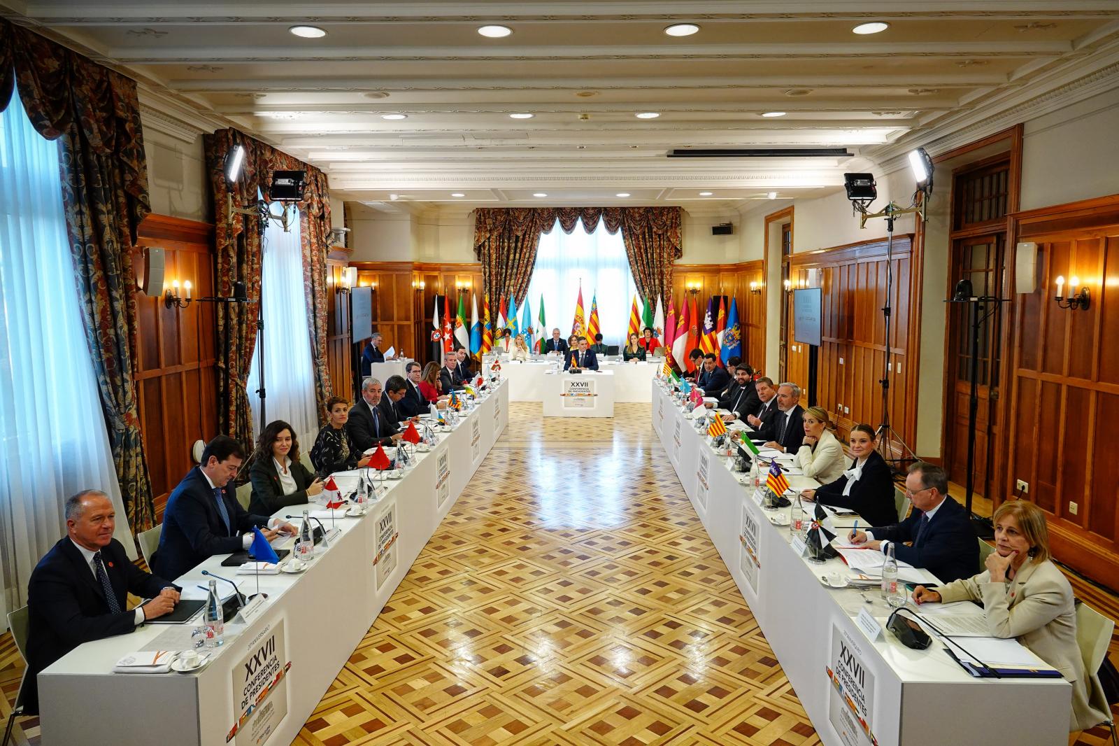 El Gobierno convoca la Conferencia de Presidentes el 6 de junio en Barcelona
