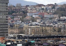 Vista de viviendas de San Sebastián desde Aldakonea, con Egia en primer término.