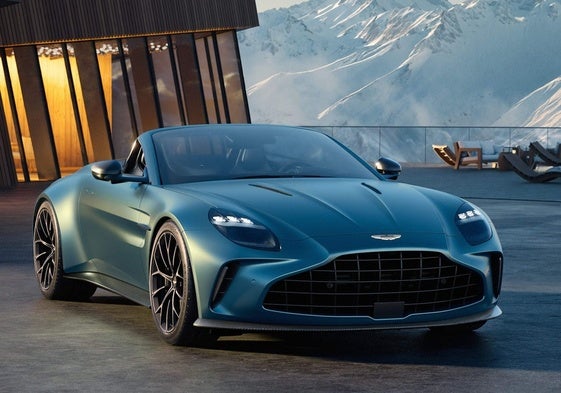 El Roadster sigue contando con el V8 de AMG