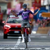 El australiano Plapp gana en solitario en la octava etapa y Ulissi es nuevo líder del Giro
