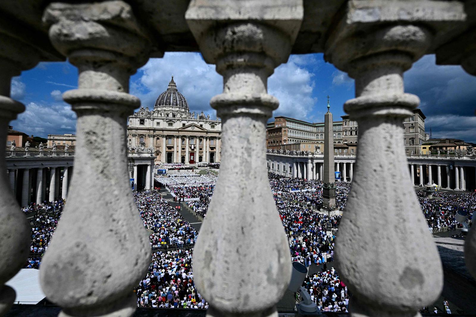 Impresionante vista de la plaza de San Pedro.