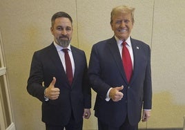 Santiago Abascal y Donald Trump, en una convención política celebrada en Washington en 2024.