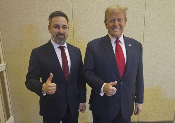 Santiago Abascal y Donald Trump, en una convención política celebrada en Washington en 2024.