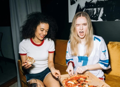 Eating Jet lag: el caos de comer a deshoras que desajusta tus hormonas (y tu báscula)