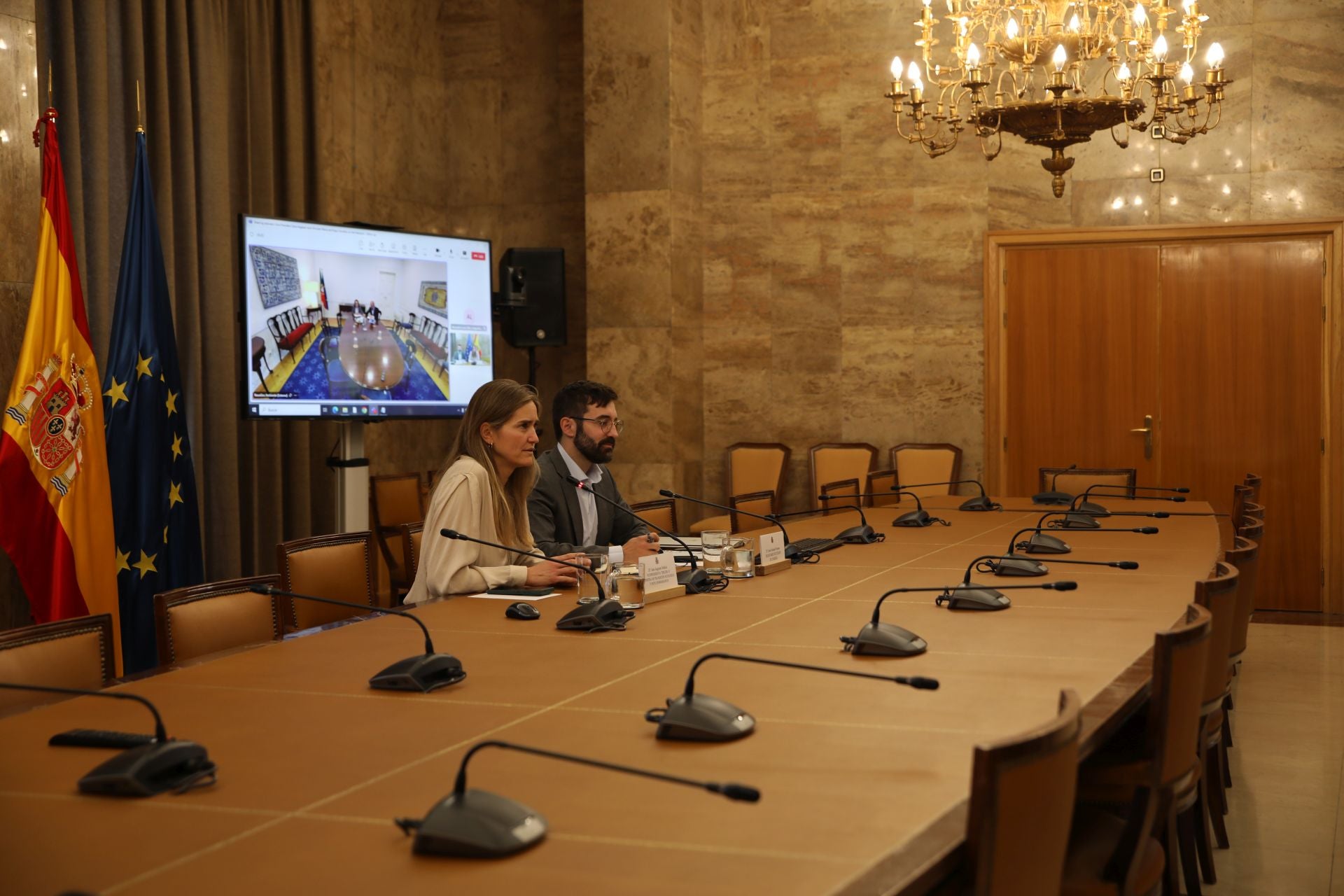 España y Portugal unirán fuerzas para presionar a París y Bruselas para aumentar las interconexiones tras el apagón