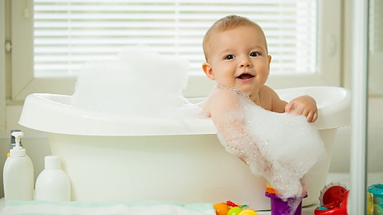 El momento del baño será su preferido con estas bañeras plegables para bebé