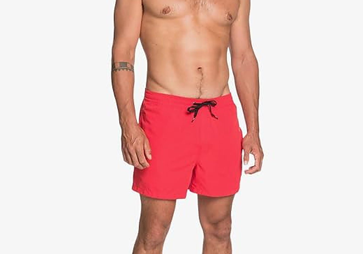 Adelántate al verano con este bañador de Quicksilver que está al 45%