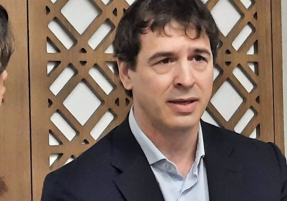 ¿Por qué ha acabado el hermano de Sánchez en el banquillo?