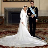 Los reyes Felipe y Letizia cumplen 21 años casados proyectando una imagen de unidad